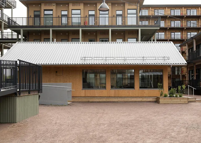 Pet Friendly hotel: Waterfront Cabins