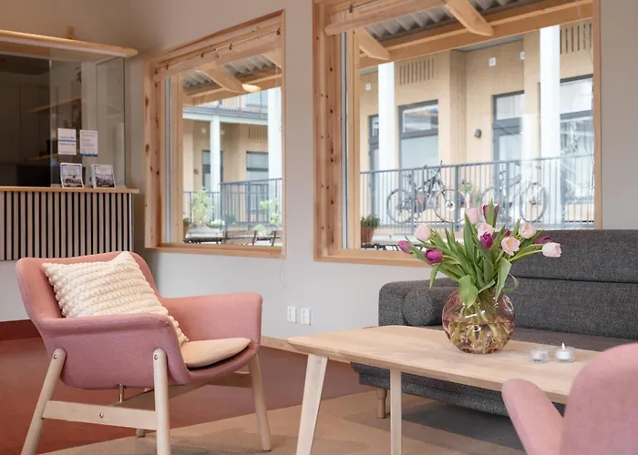 Pet Friendly hotel: Waterfront Cabins